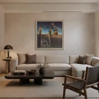 Donna con testa di rose — Boutique hotel