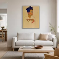 Autoritratto con le mani sul petto — Casa scandinava