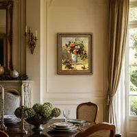 Rose e gelsomino in un vaso di Delft — Sala da pranzo del castello